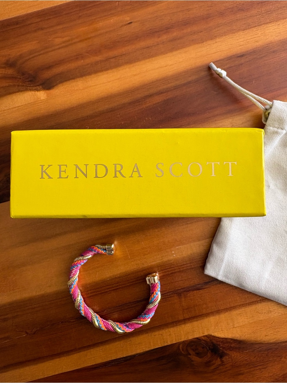 Kendra Scott Multicolor Woven Cord Twisted Rope Cuff Bracelet Gold Tone Box Dust - Picture 10 of 12